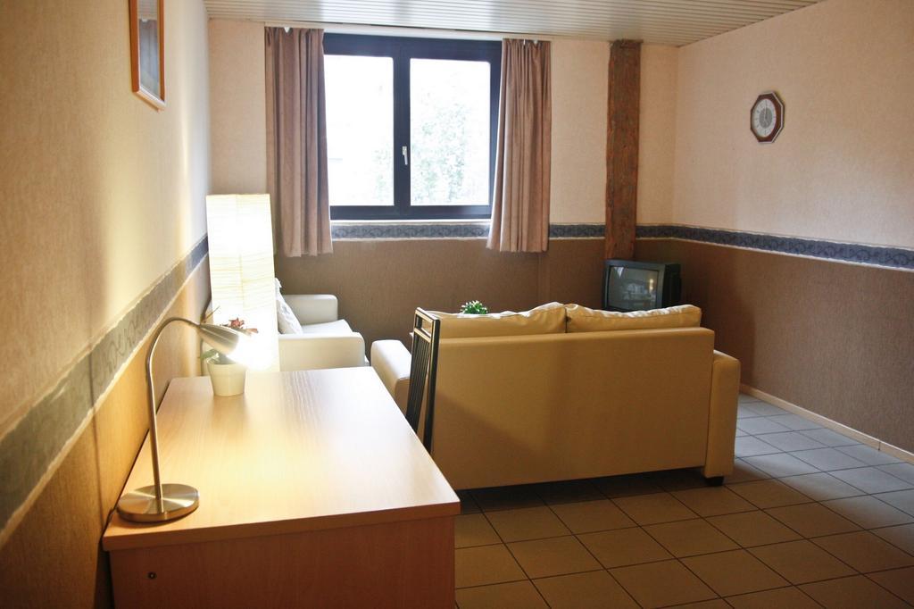 Condo Gardens Antverpy Pokoj fotografie